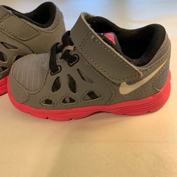 Nike Other - Nike Fusion Run 2 Grey and Pink